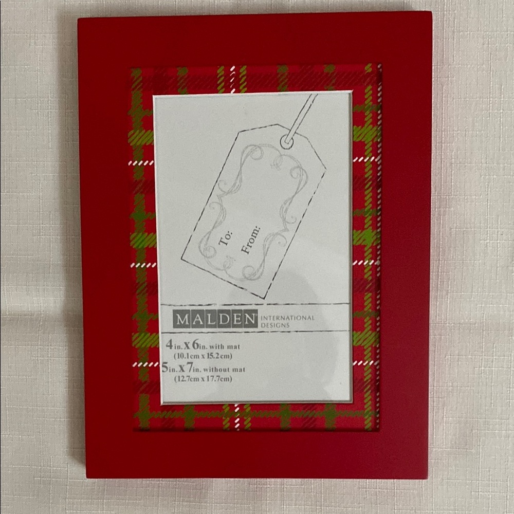Malden Red Frame with Plaid Mat Picture Frame